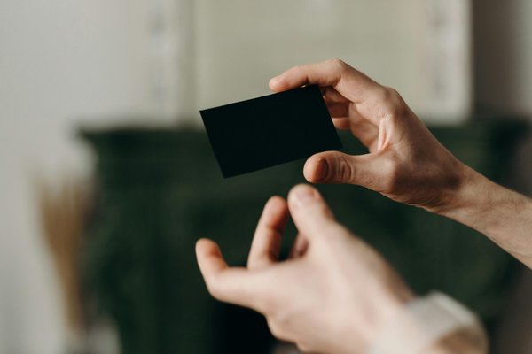 Carte de visite sans contact : la solution connectée et personnalisée