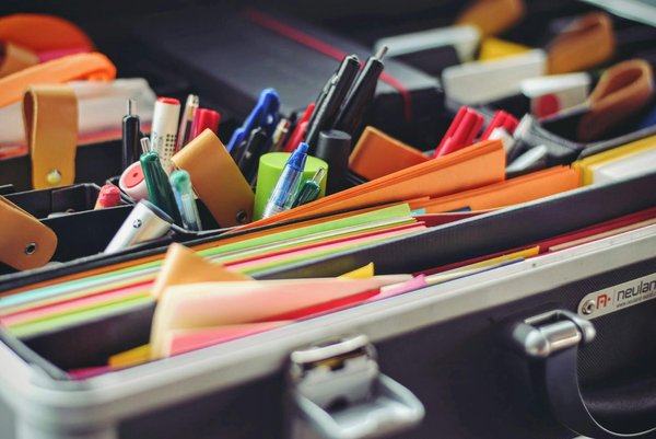 Fourniture discount : qualité et rapidité à petits prix !